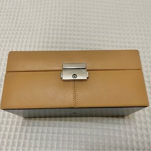 Lockable watch case for 4 watches